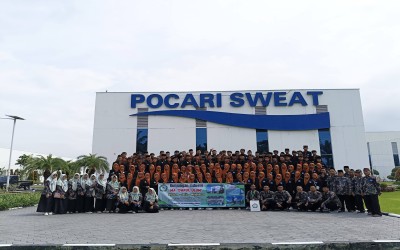 Kunjungan Industri Kelas 10 MA Darul Ulum Ngabar ke PT Amerta Indah Otsuka Pasuruan